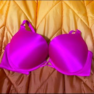 Victoria’s Secret bombshell pink bra 34d